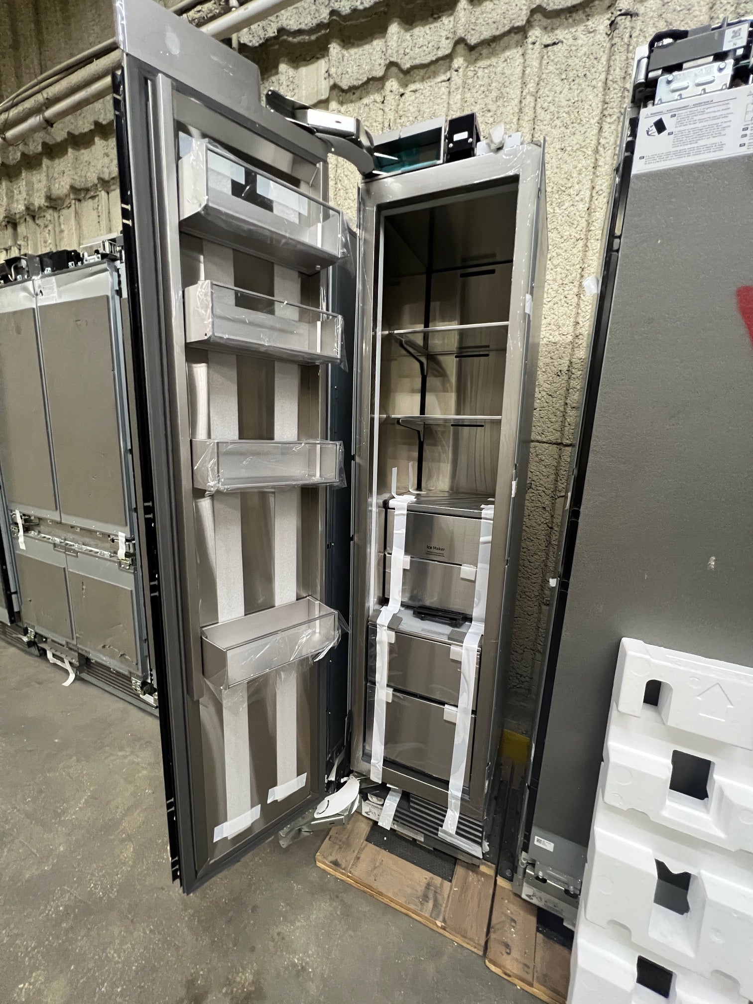 Dacor 18 Inch Panel Ready Freezer Column with Push-to-Open™ Door Assist, SteelCool™ Interior, Ice Maker, Power Freeze, Tempered Spill-Proof Shelving